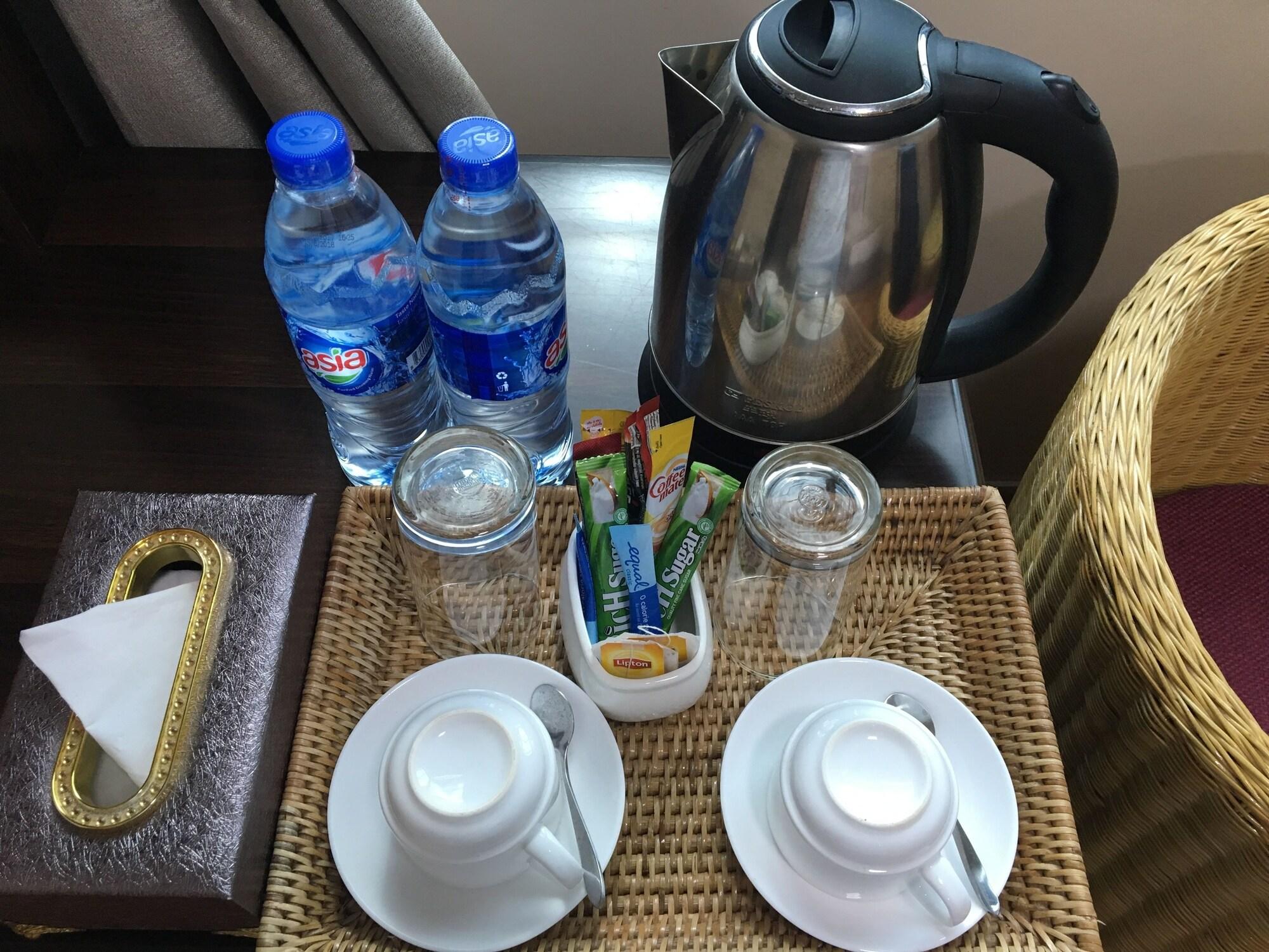 מנדלאי Hotel Yadanar Oo מראה חיצוני תמונה