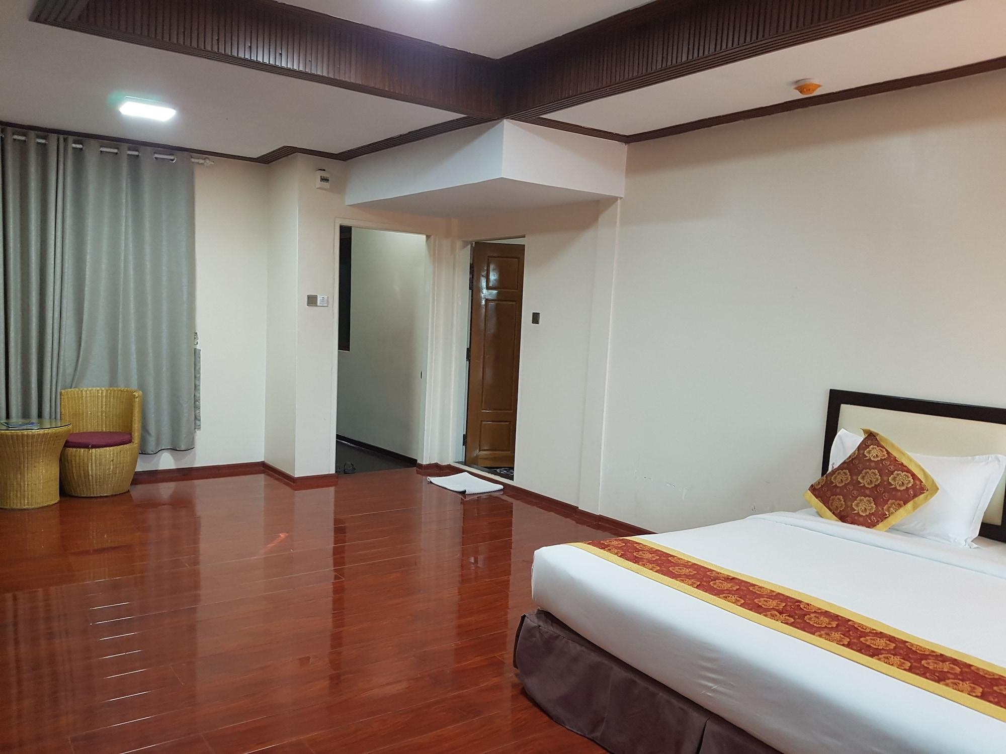 מנדלאי Hotel Yadanar Oo מראה חיצוני תמונה