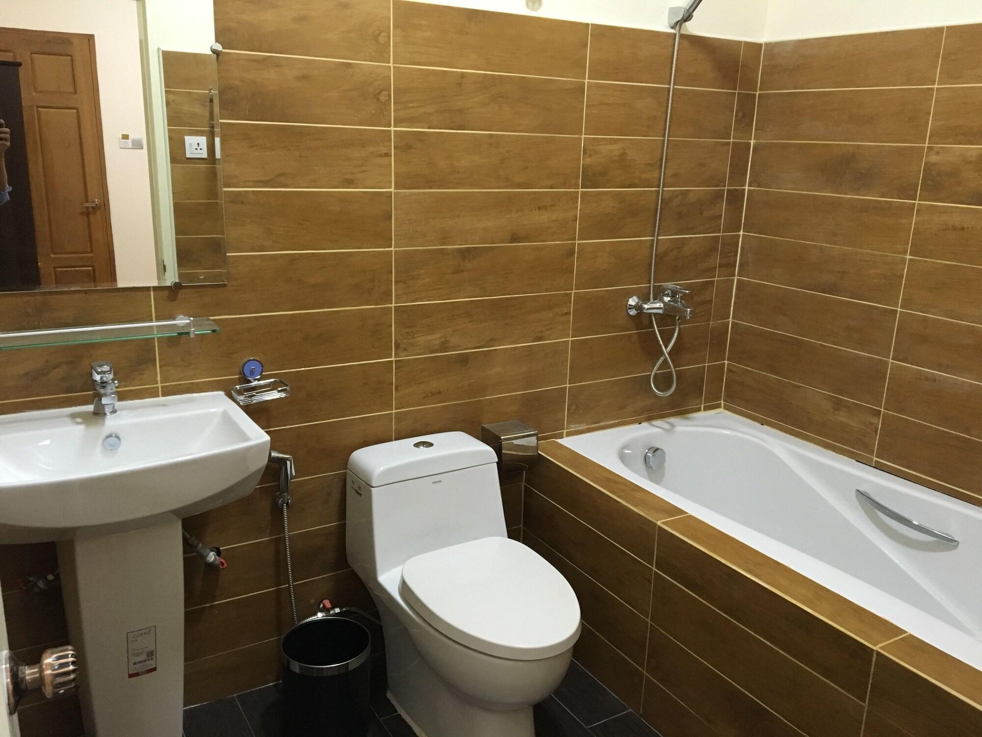 מנדלאי Hotel Yadanar Oo מראה חיצוני תמונה