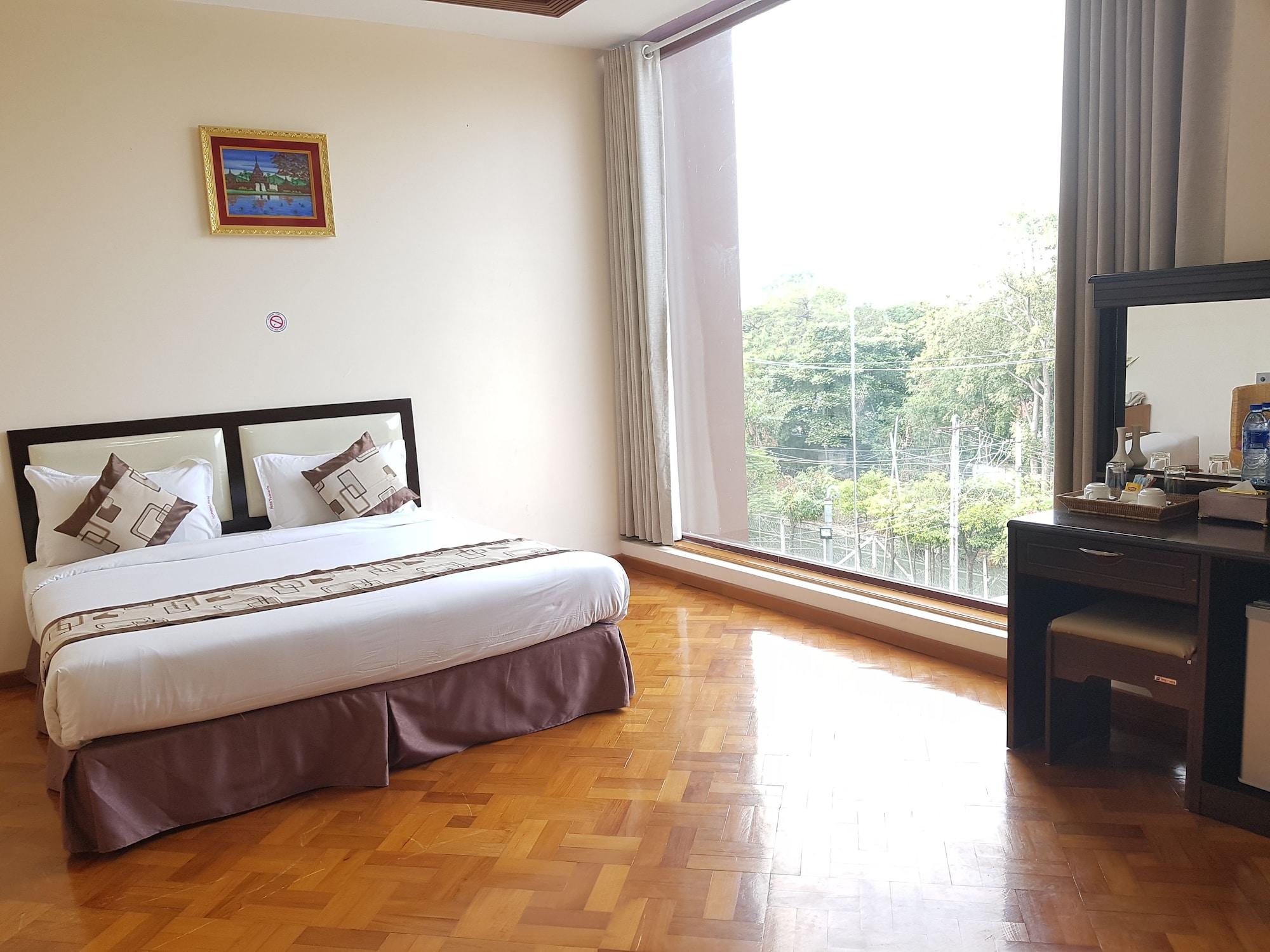 מנדלאי Hotel Yadanar Oo מראה חיצוני תמונה
