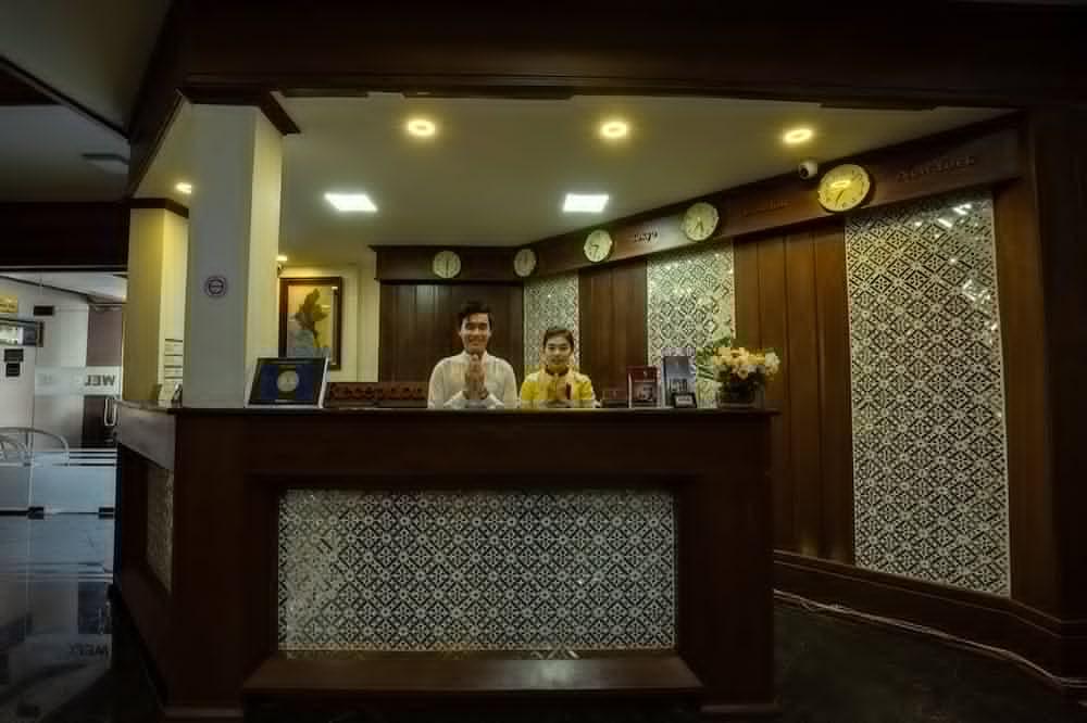 מנדלאי Hotel Yadanar Oo מראה חיצוני תמונה