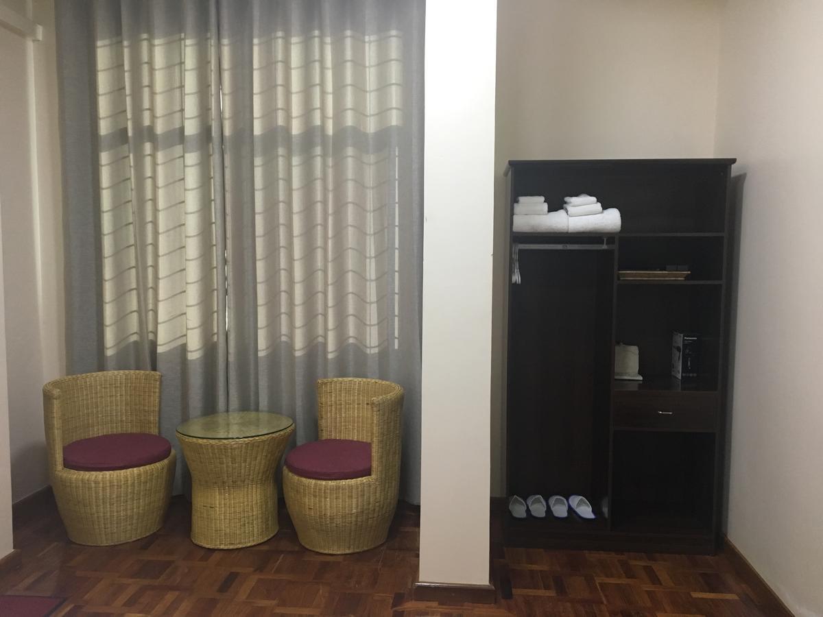 מנדלאי Hotel Yadanar Oo מראה חיצוני תמונה