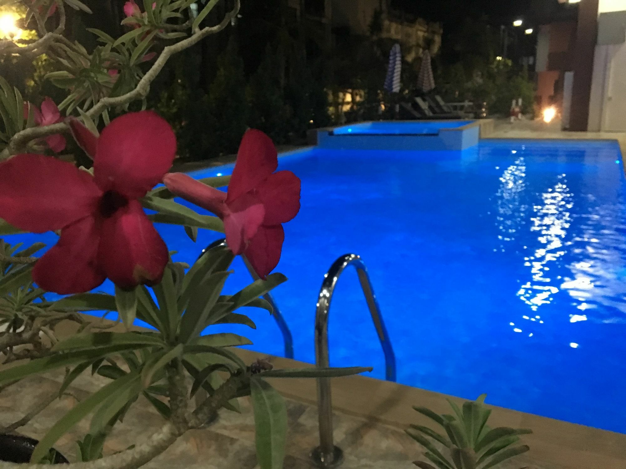 מנדלאי Hotel Yadanar Oo מראה חיצוני תמונה
