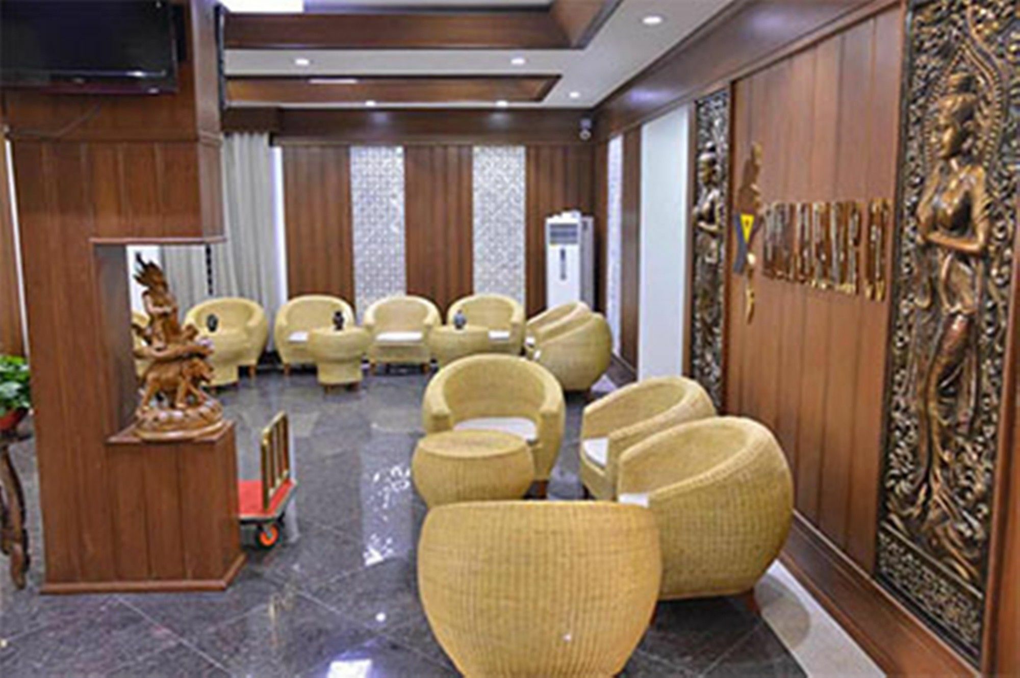 מנדלאי Hotel Yadanar Oo מראה חיצוני תמונה